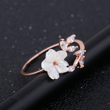 Load image into Gallery viewer, Crystal Leaf Shell Flower Ring
