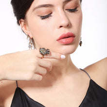Load image into Gallery viewer, Resin Gemstone Skull  Ring