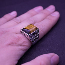 Load image into Gallery viewer, Natural Stone Ring