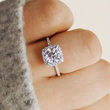 Load image into Gallery viewer, Cubic Zirconia Ring