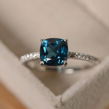 Load image into Gallery viewer, Oval Opal Stone Ring