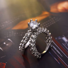 Load image into Gallery viewer, Rhinestone Pair Ring