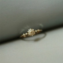 Load image into Gallery viewer, Snowflake Ring